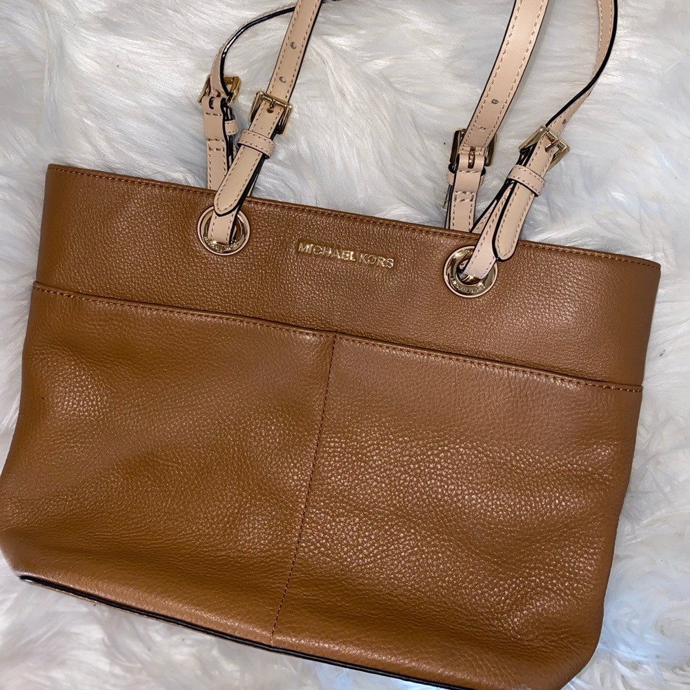 Michael Kors Brown Leather Purse - LIKE NEW